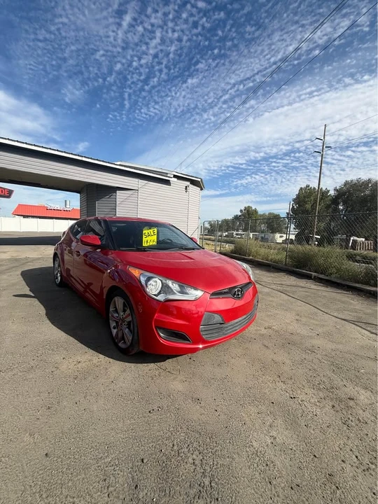 2016 Hyundai Veloster - Image 2 of 8
