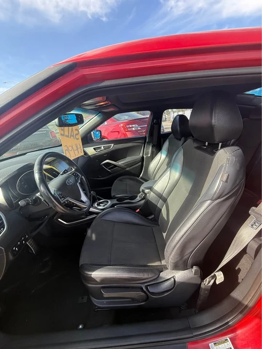 2016 Hyundai Veloster - Image 5 of 8