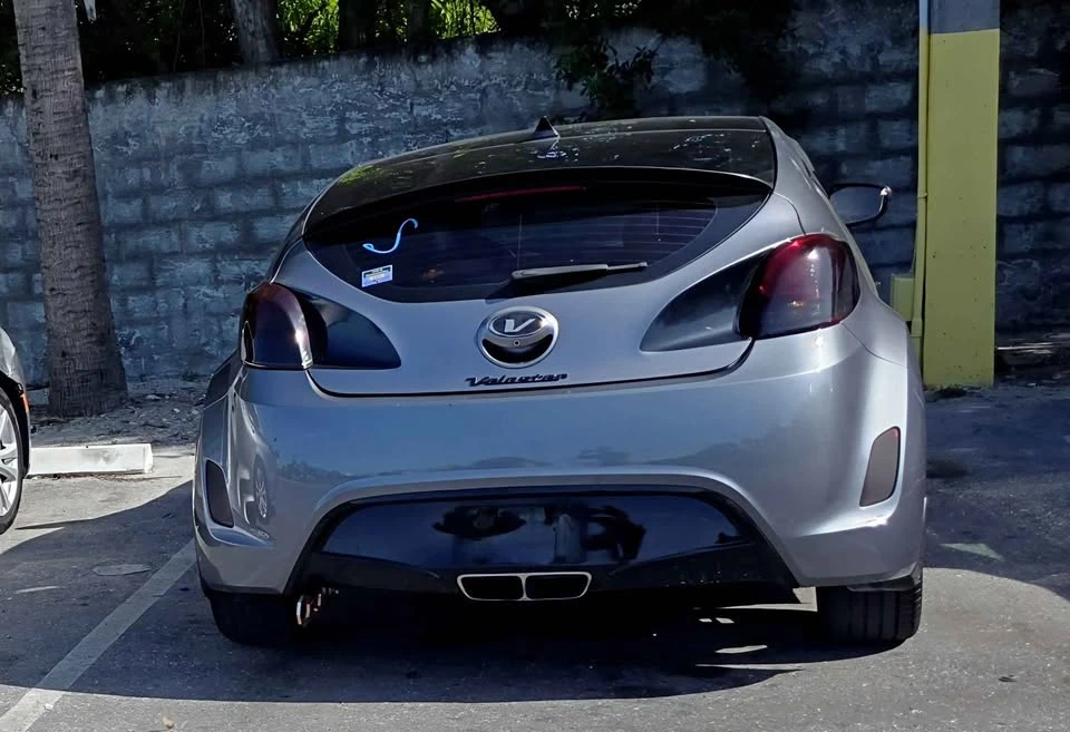 2016 Hyundai Veloster - Image 4 of 6