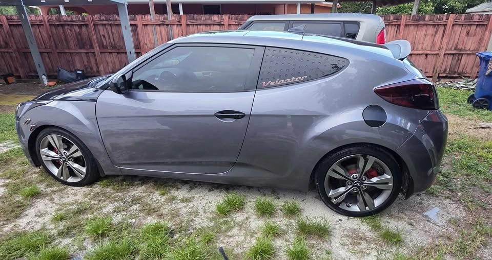 2016 Hyundai Veloster - Image 2 of 6
