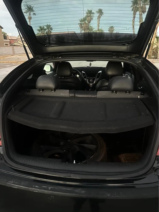 2016 Hyundai Veloster - Image 8 of 10