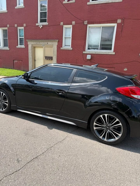 2016 Hyundai Veloster - Image 7 of 9