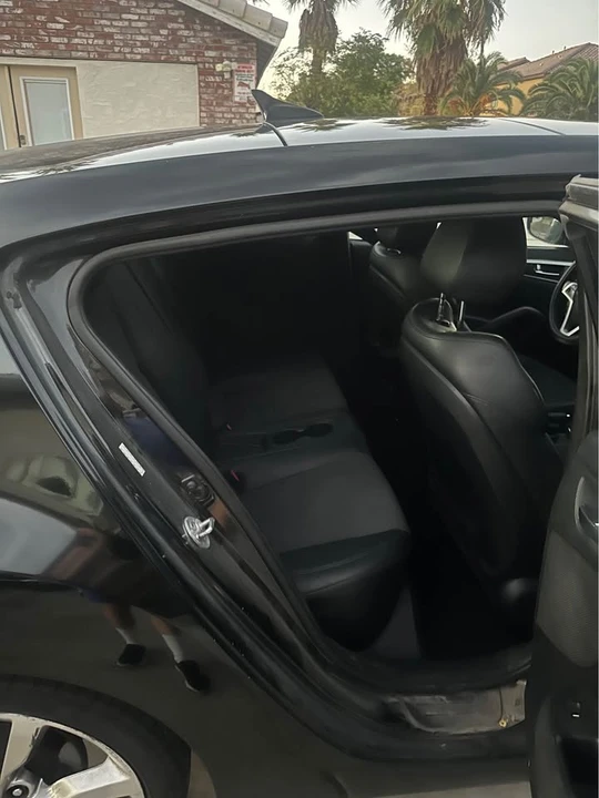 2016 Hyundai Veloster - Image 7 of 10