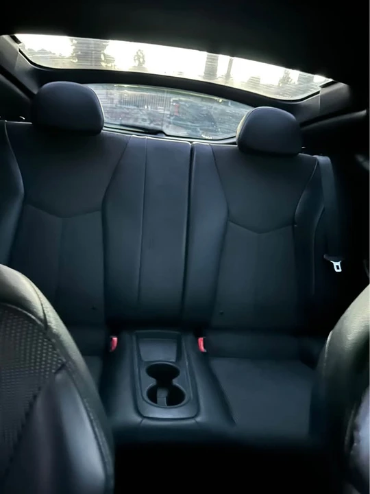 2016 Hyundai Veloster - Image 6 of 10