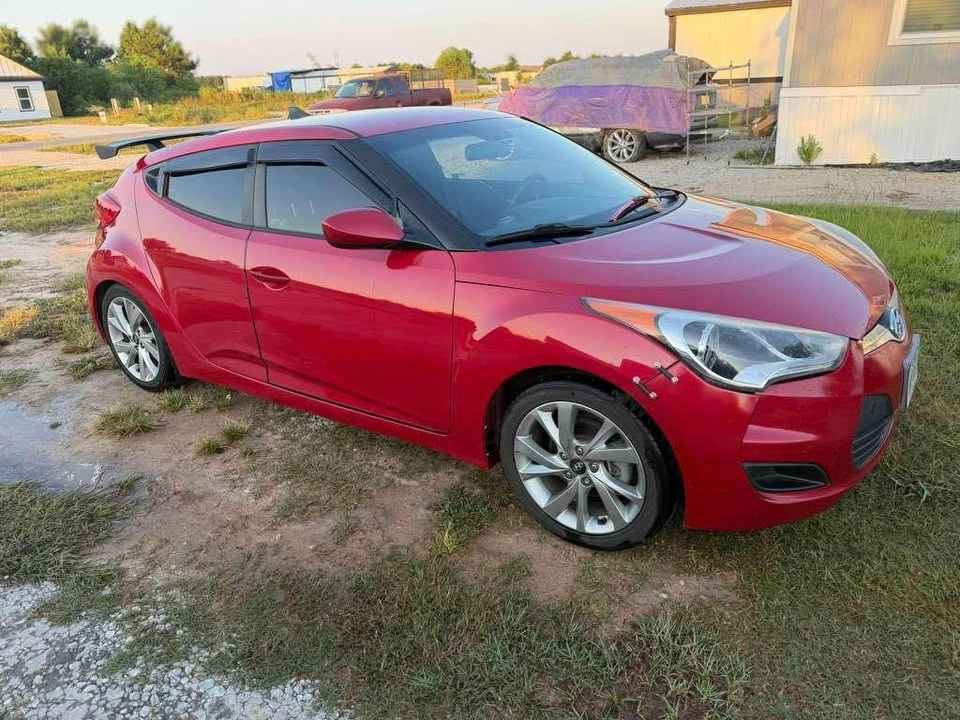 2016 Hyundai Veloster - Image 4 of 6