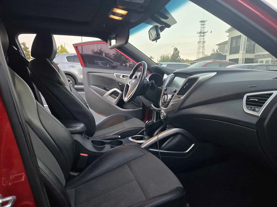 2016 Hyundai Veloster - Image 13 of 20