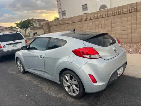 2016 Hyundai Veloster 2.0 Coupe 3D