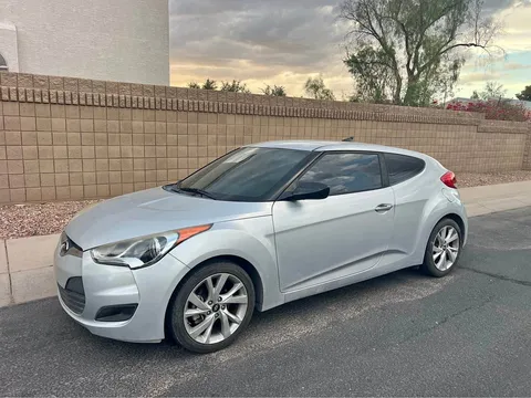 2016 Hyundai Veloster 2.0 Coupe 3D
