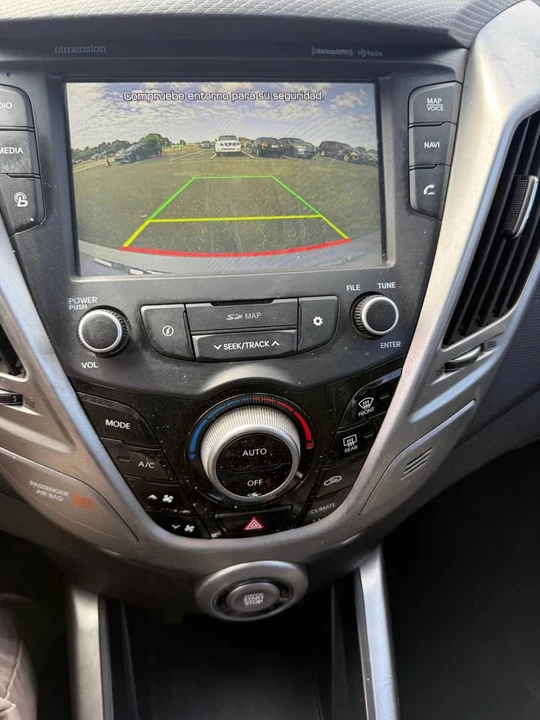 2016 Hyundai Veloster - Image 9 of 11