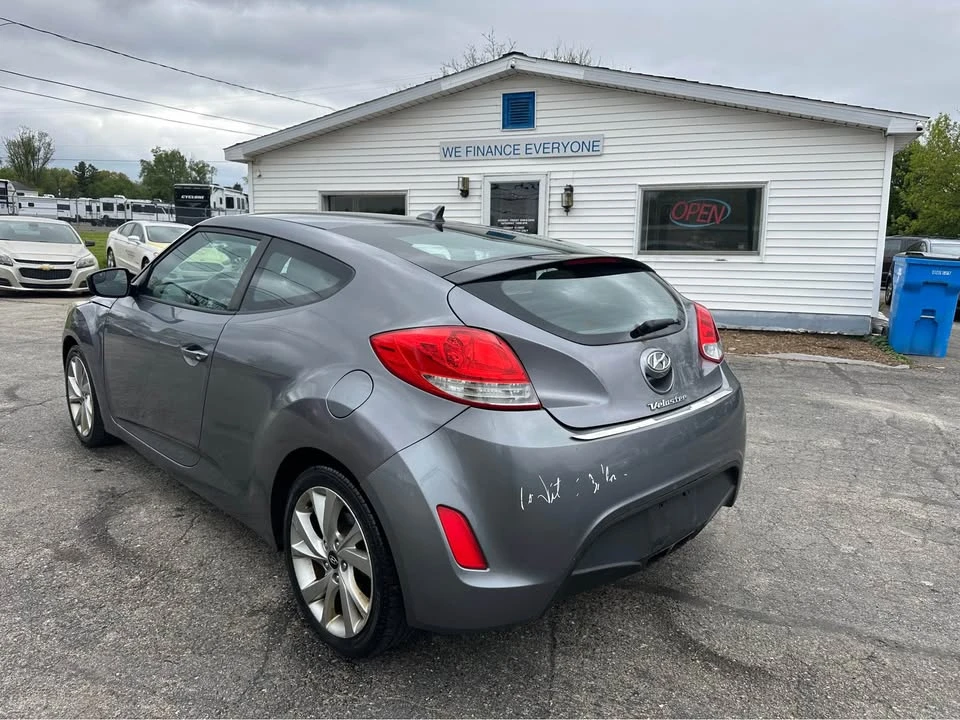 2016 Hyundai Veloster - Image 3 of 14