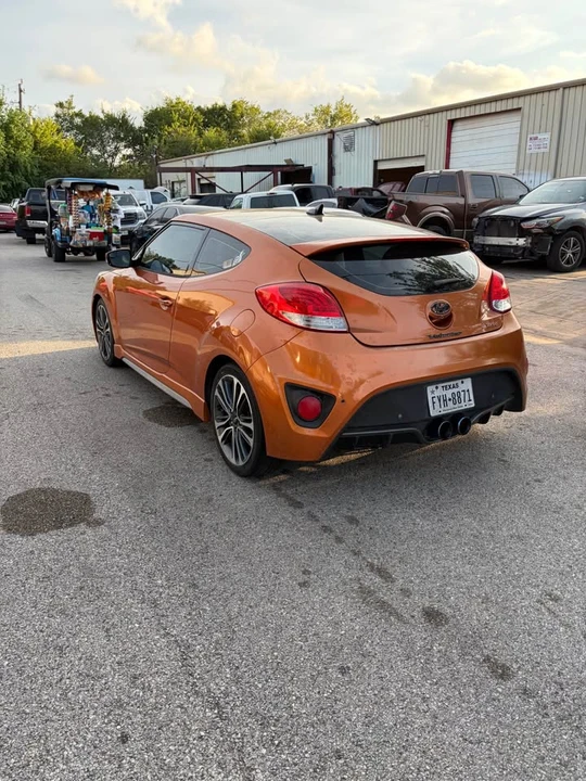 2016 Hyundai Veloster - Image 7 of 9