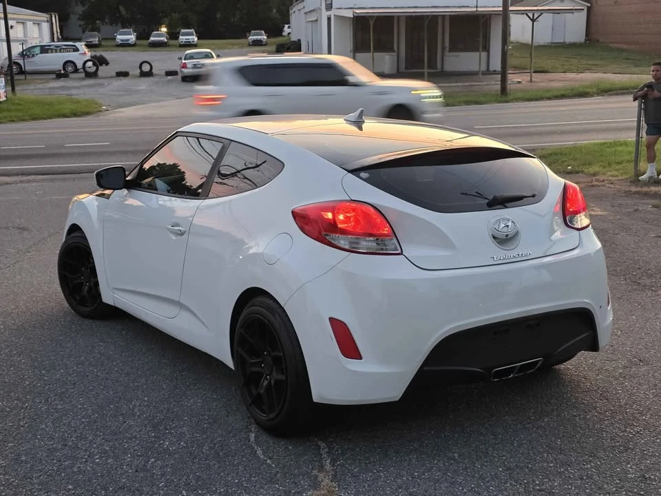 2016 Hyundai Veloster - Image 4 of 19