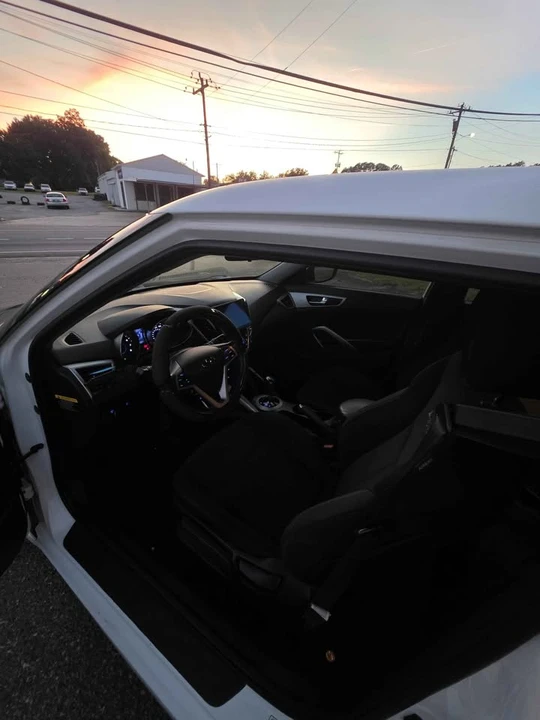 2016 Hyundai Veloster - Image 19 of 19