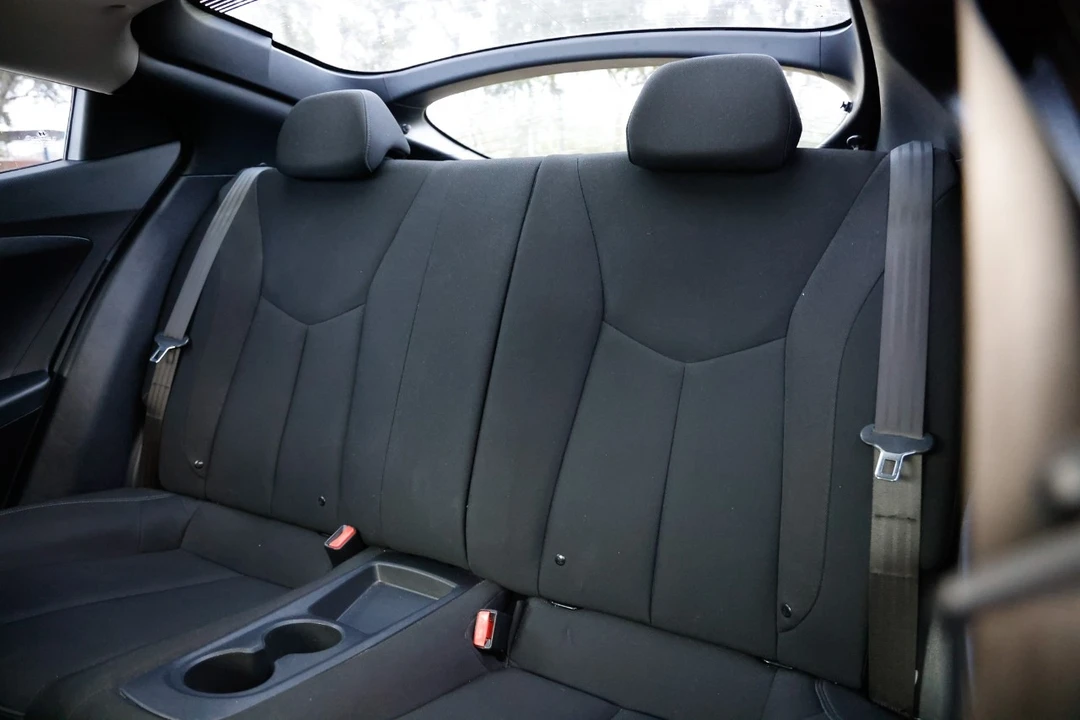 2016 Hyundai Veloster - Image 8 of 12