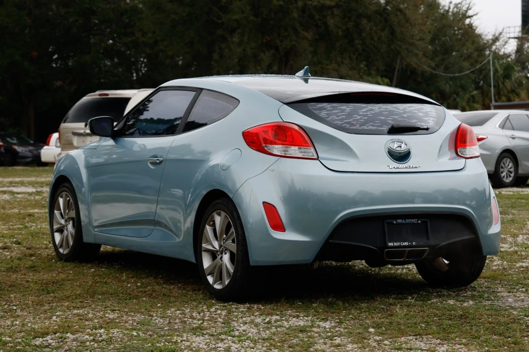 2016 Hyundai Veloster - Image 5 of 12