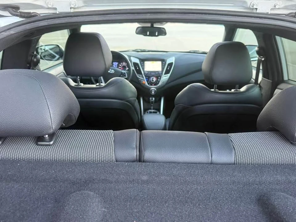 2016 Hyundai Veloster - Image 17 of 19
