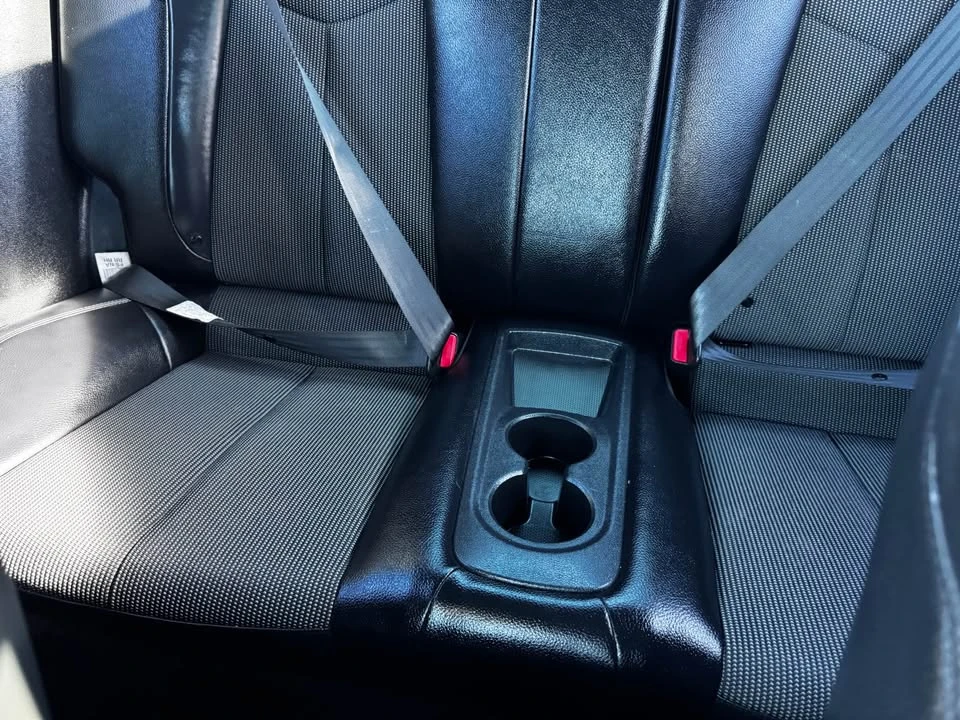2016 Hyundai Veloster - Image 13 of 16