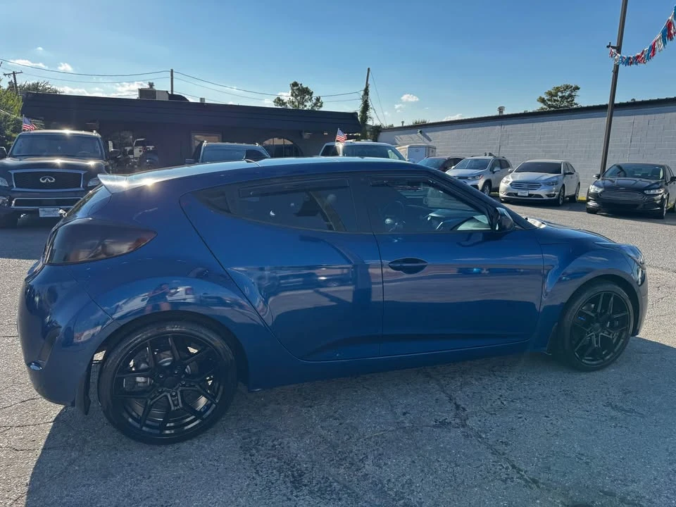 2016 Hyundai Veloster - Image 14 of 16