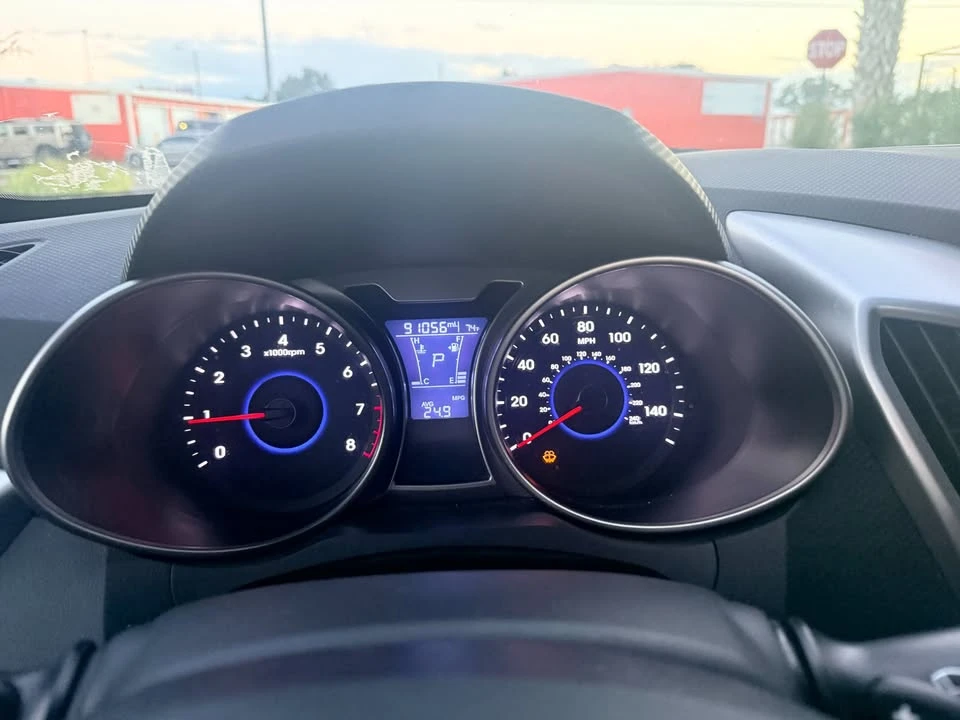 2016 Hyundai Veloster - Image 12 of 12