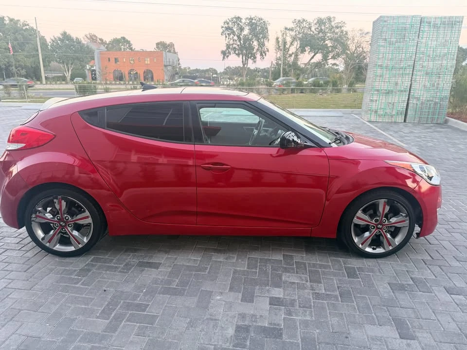 2016 Hyundai Veloster - Image 5 of 12