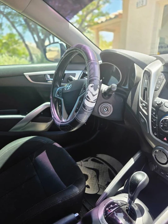 2016 Hyundai Veloster - Image 19 of 24