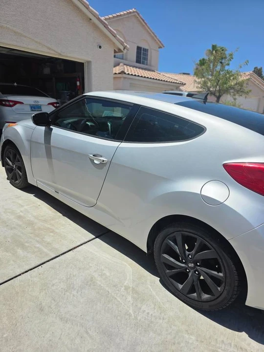 2016 Hyundai Veloster - Image 4 of 24