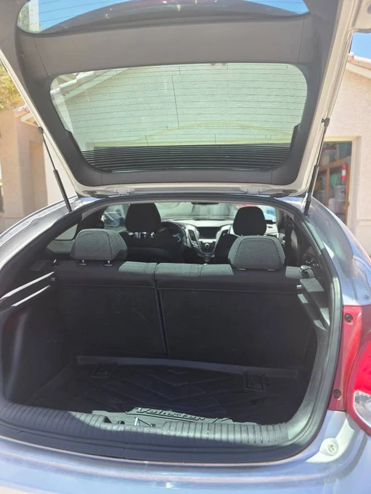 2016 Hyundai Veloster - Image 6 of 24