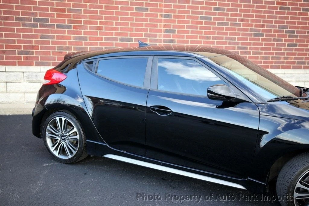 2016 Hyundai Veloster - Image 11 of 12
