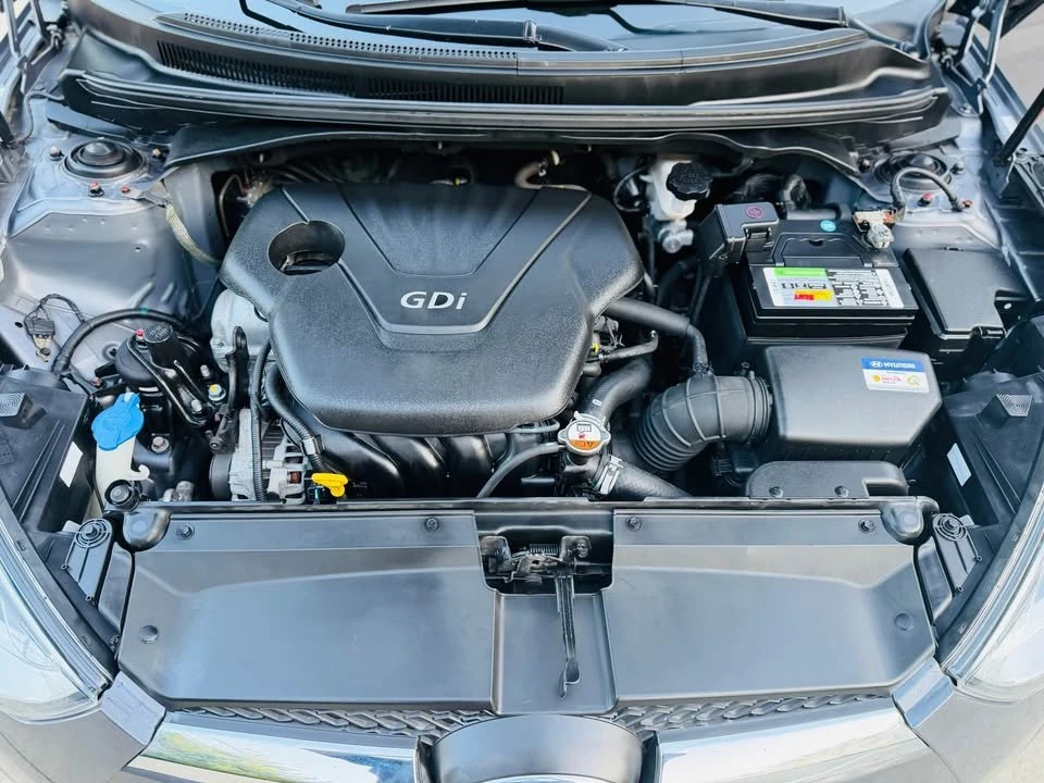 2016 Hyundai Veloster - Image 17 of 18