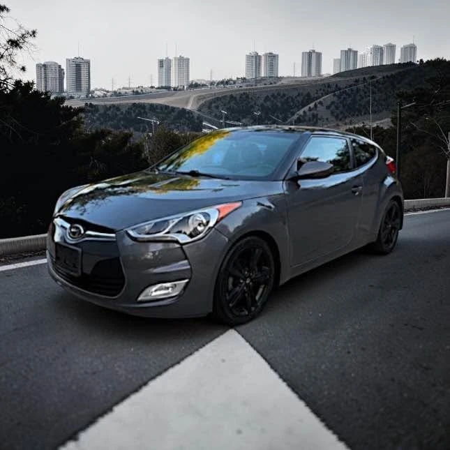 2016 Hyundai Veloster - Image 4 of 18