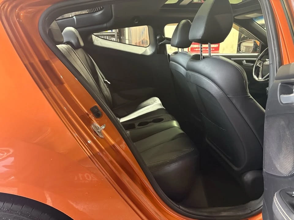 2016 Hyundai Veloster - Image 11 of 20