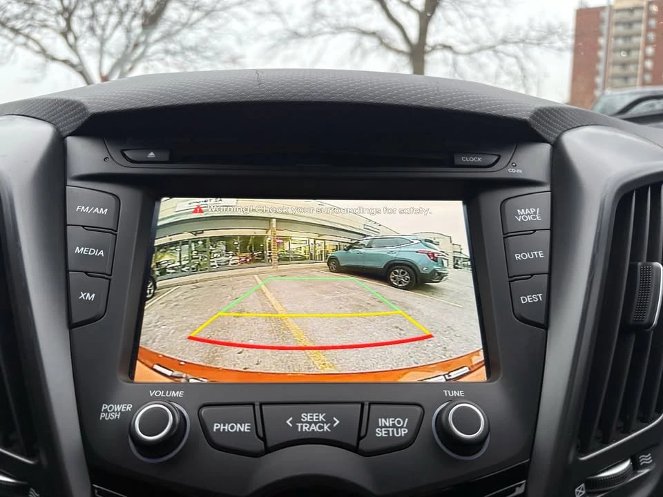2016 Hyundai Veloster - Image 18 of 20
