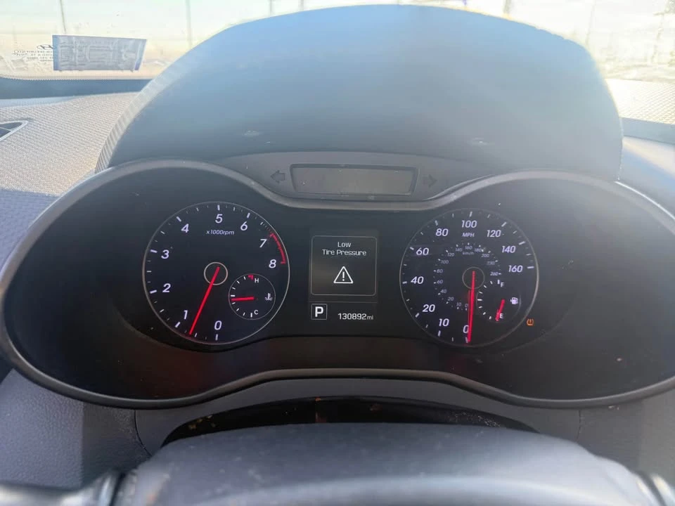 2016 Hyundai Veloster - Image 10 of 10