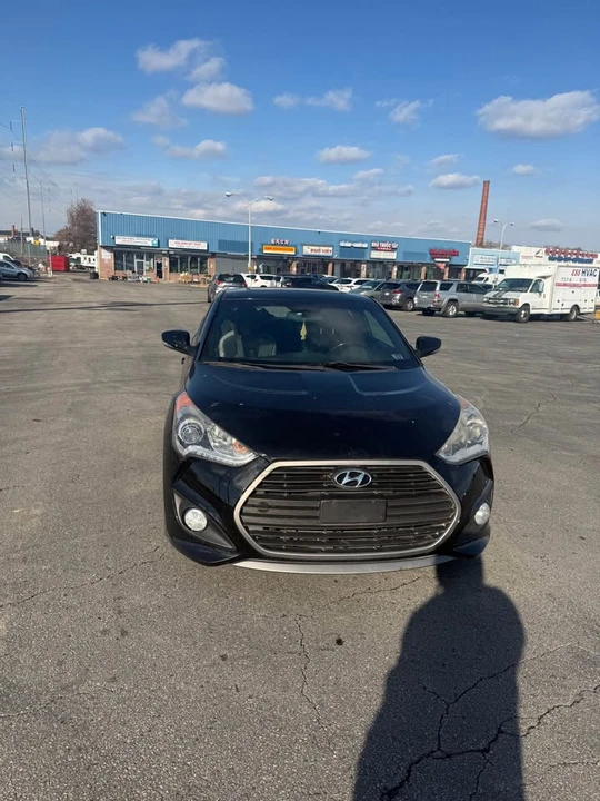 2016 Hyundai Veloster - Image 2 of 10