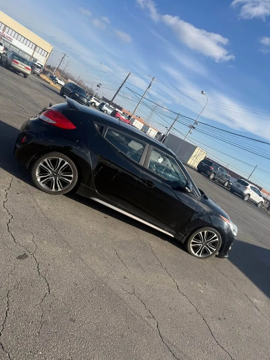 2016 Hyundai Veloster - Image 4 of 10