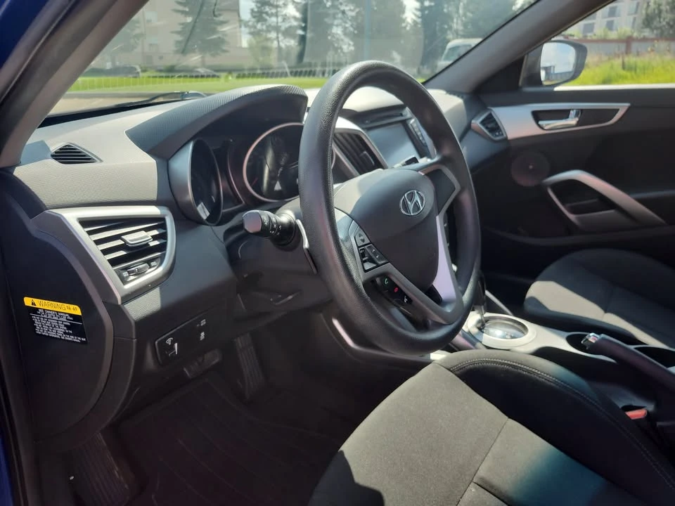 2016 Hyundai Veloster - Image 15 of 20