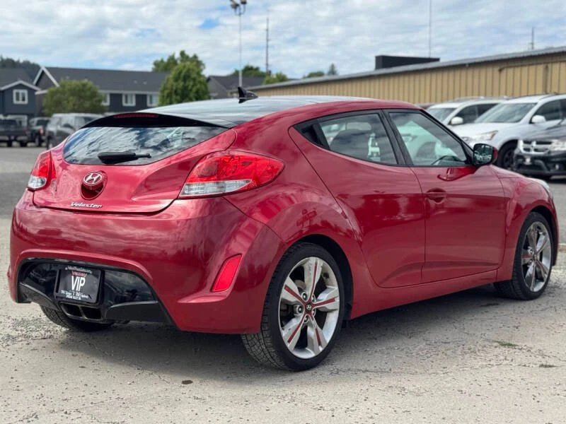 2016 Hyundai Veloster - Image 8 of 19
