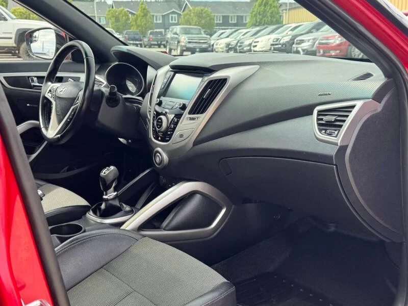 2016 Hyundai Veloster - Image 14 of 19