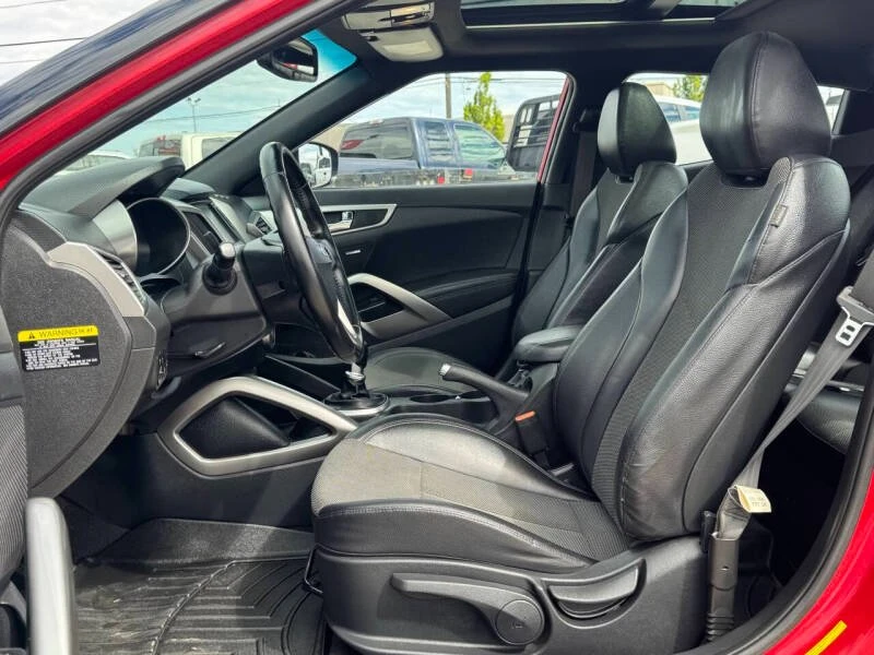 2016 Hyundai Veloster - Image 10 of 19