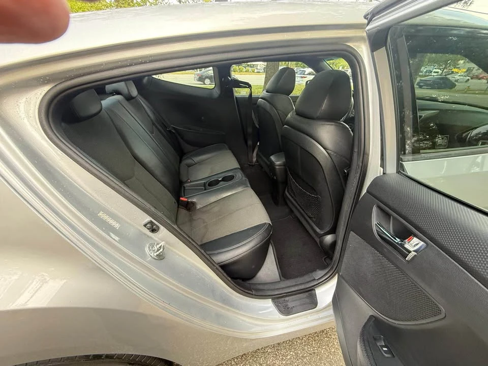 2016 Hyundai Veloster - Image 10 of 19