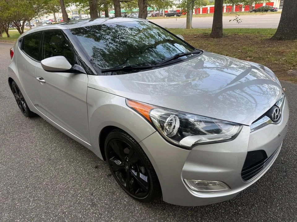2016 Hyundai Veloster - Image 7 of 19