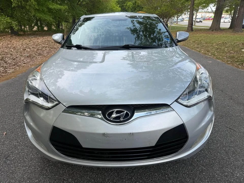 2016 Hyundai Veloster - Image 8 of 19