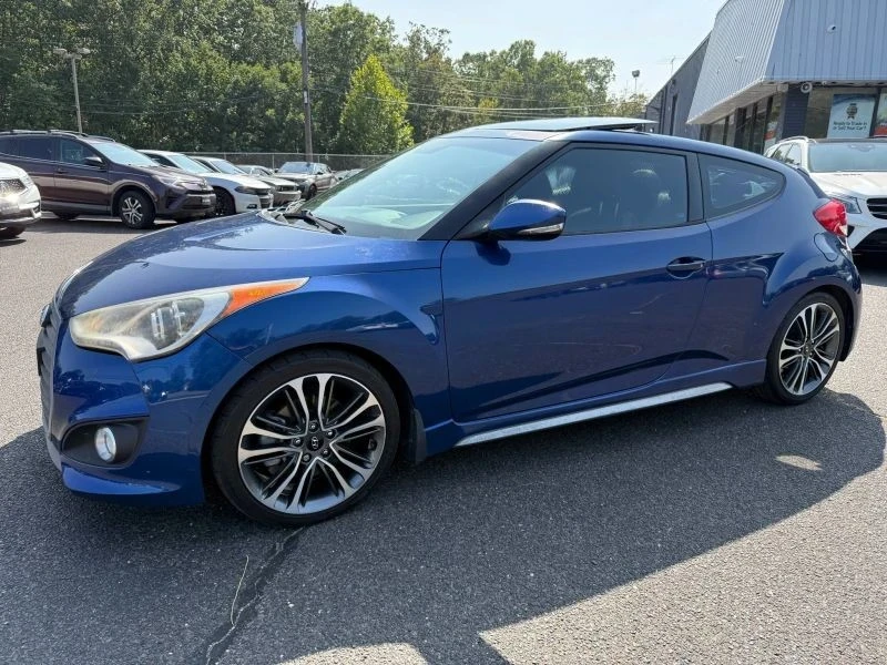 2016 Hyundai Veloster - Image 2 of 12