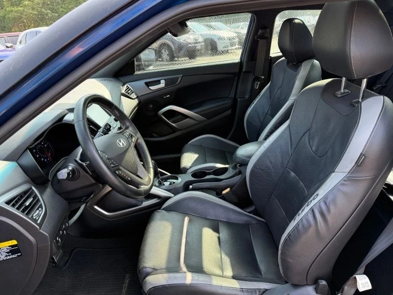 2016 Hyundai Veloster - Image 11 of 12
