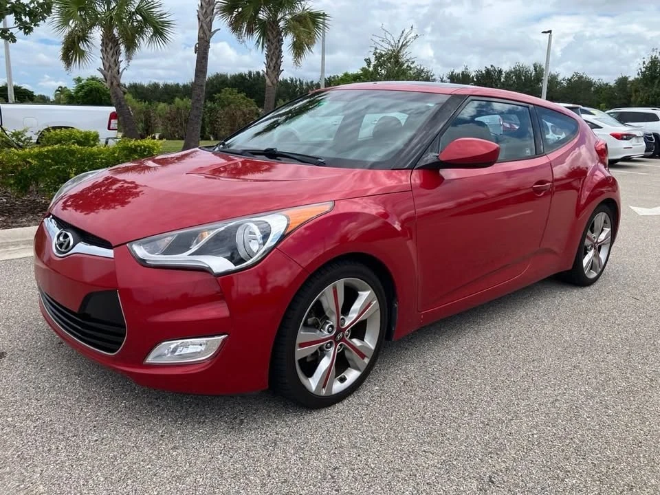 2016 Hyundai Veloster - Image 8 of 11
