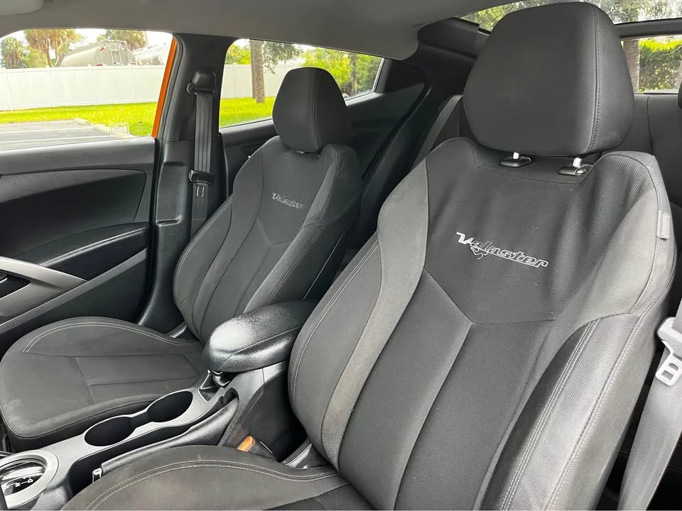 2016 Hyundai Veloster - Image 7 of 18
