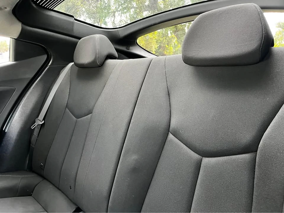 2016 Hyundai Veloster - Image 10 of 18