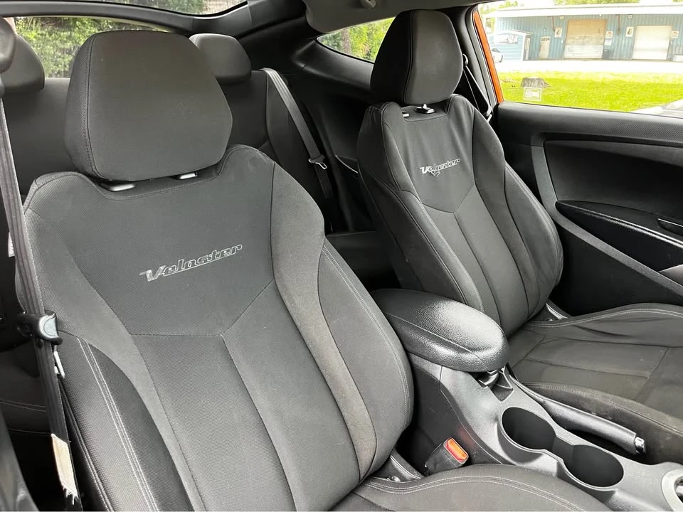 2016 Hyundai Veloster - Image 11 of 18