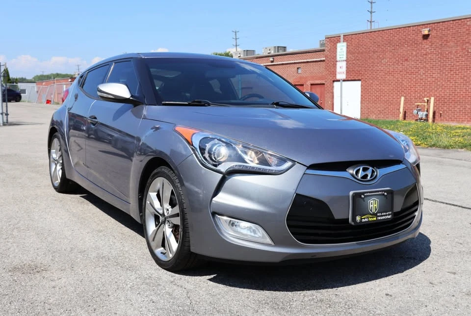 2016 Hyundai Veloster - Image 8 of 20