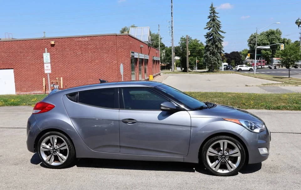 2016 Hyundai Veloster - Image 7 of 20